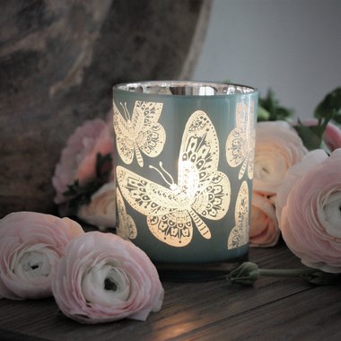 Ljuslykta Butterflies från Majas lyktor säljs till förmån för Barncancerfonden